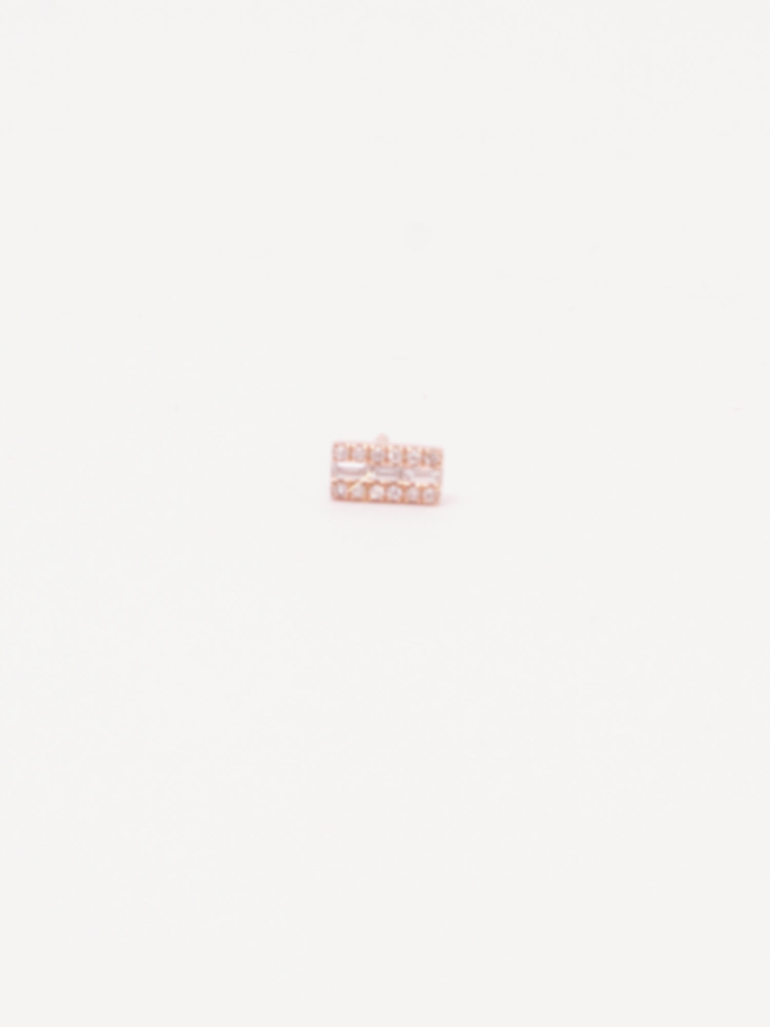 ANEV Rectangle Baguette Dia Stud