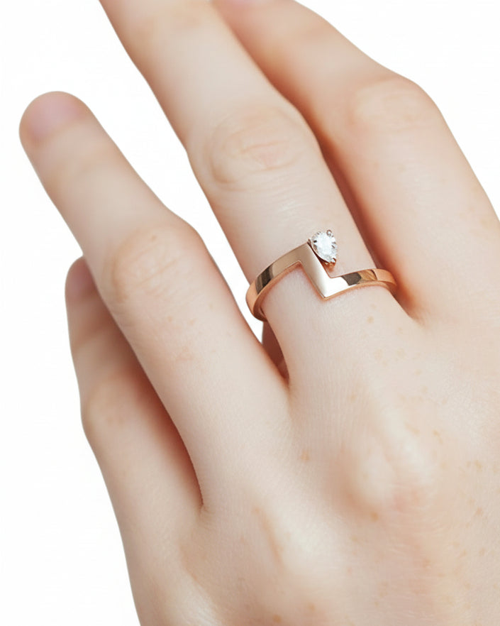 ALTRUIST Bonaparte Diamond Ring