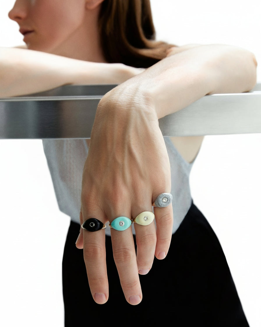 CHARMS COMPANY Les Bonbons Ring