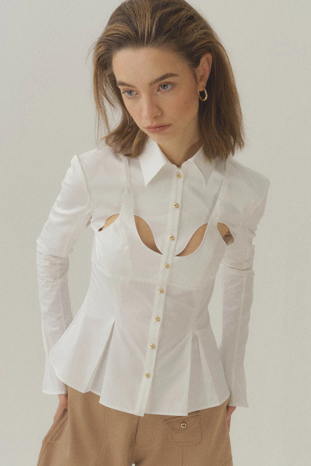 HAN WEN STUDIO Cotton Curve Cut-Out Pleated Shirt-White