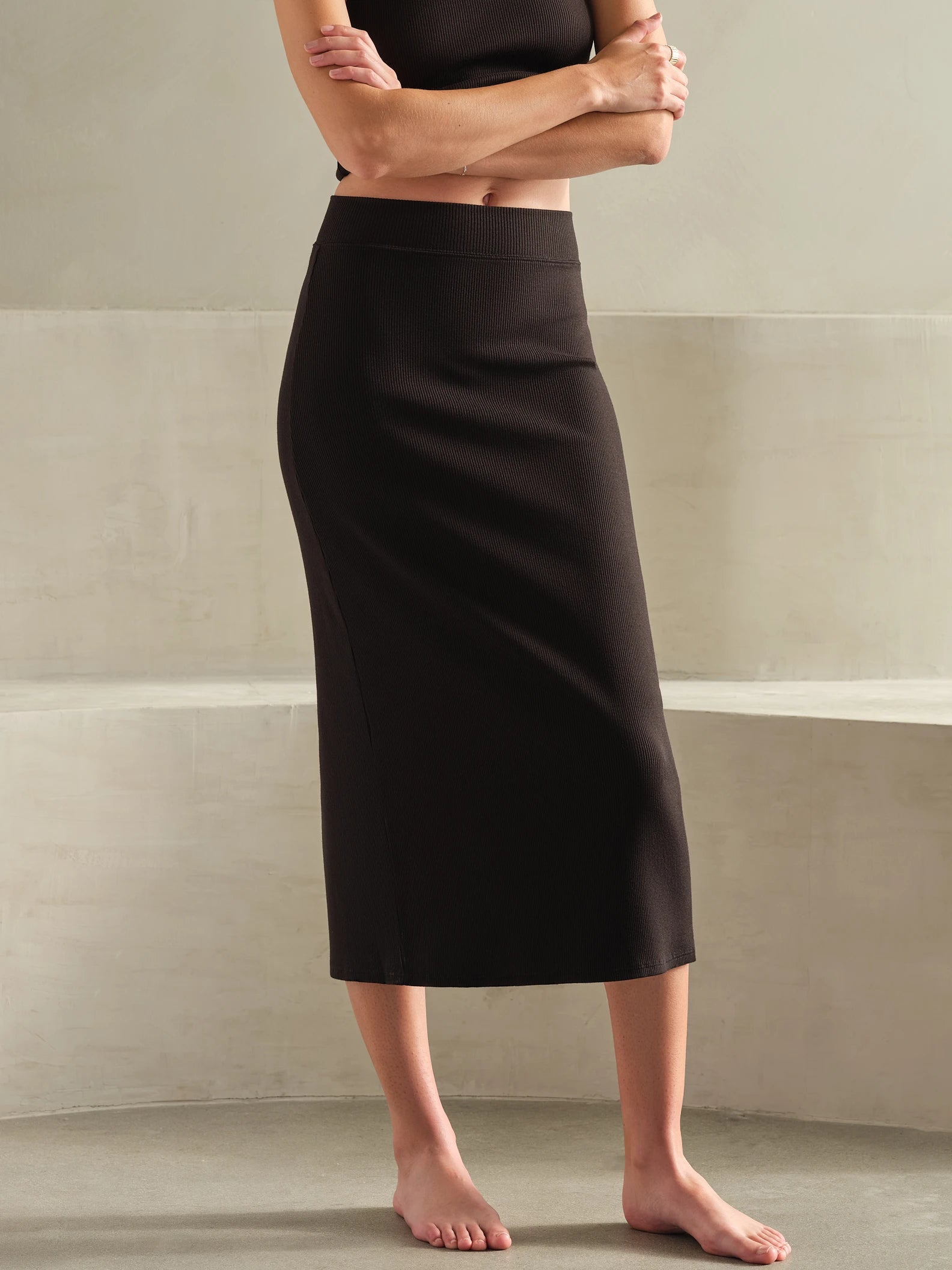 MYLES PRICE Rib Back Slit Midi Skirt