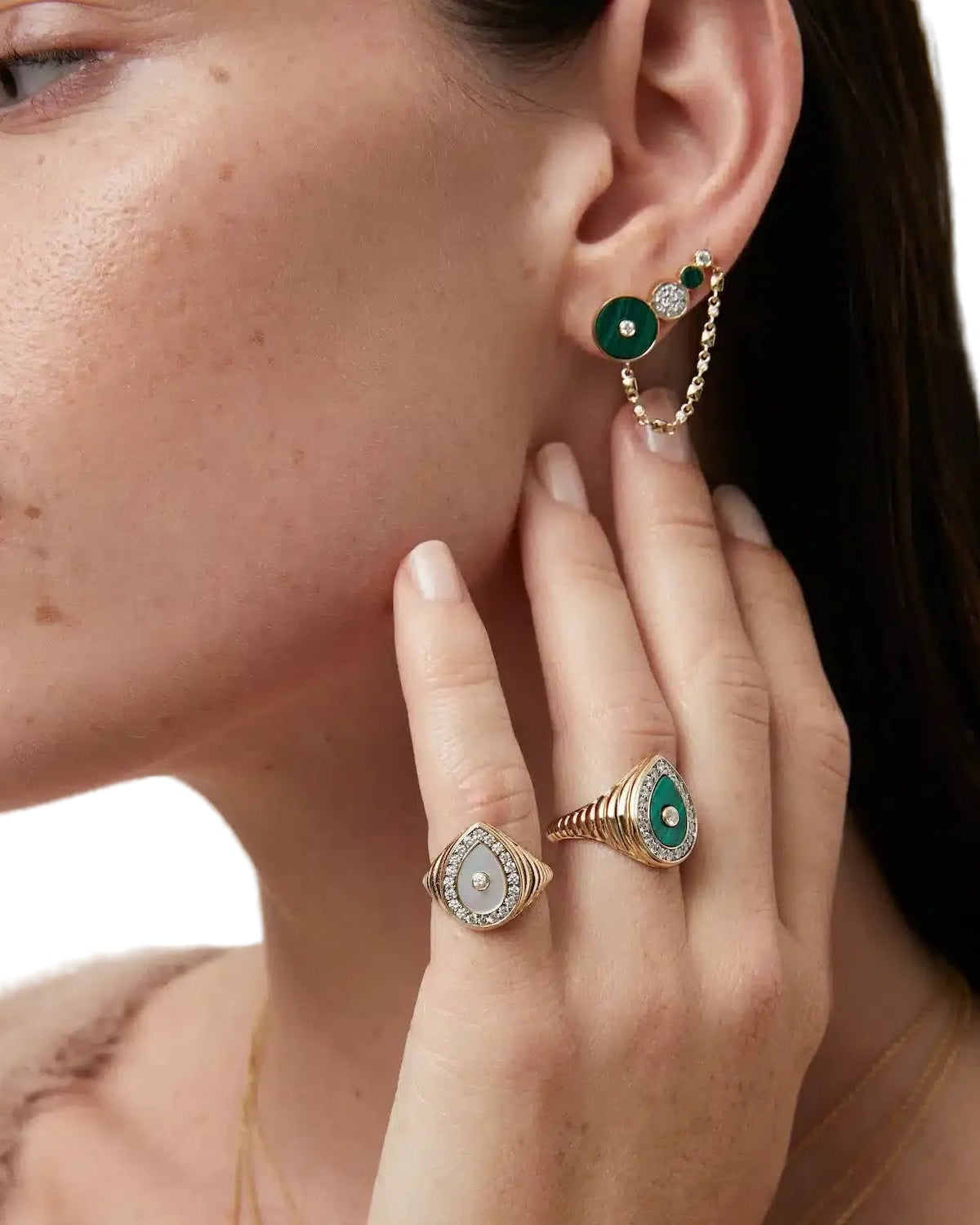 RITA JEWELRY Circular Onyx Ear Climber