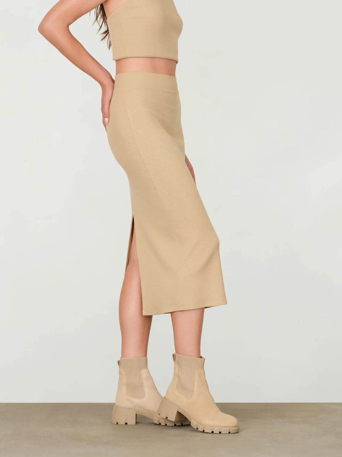 MYLES PRICE Rib Back Slit Midi Skirt