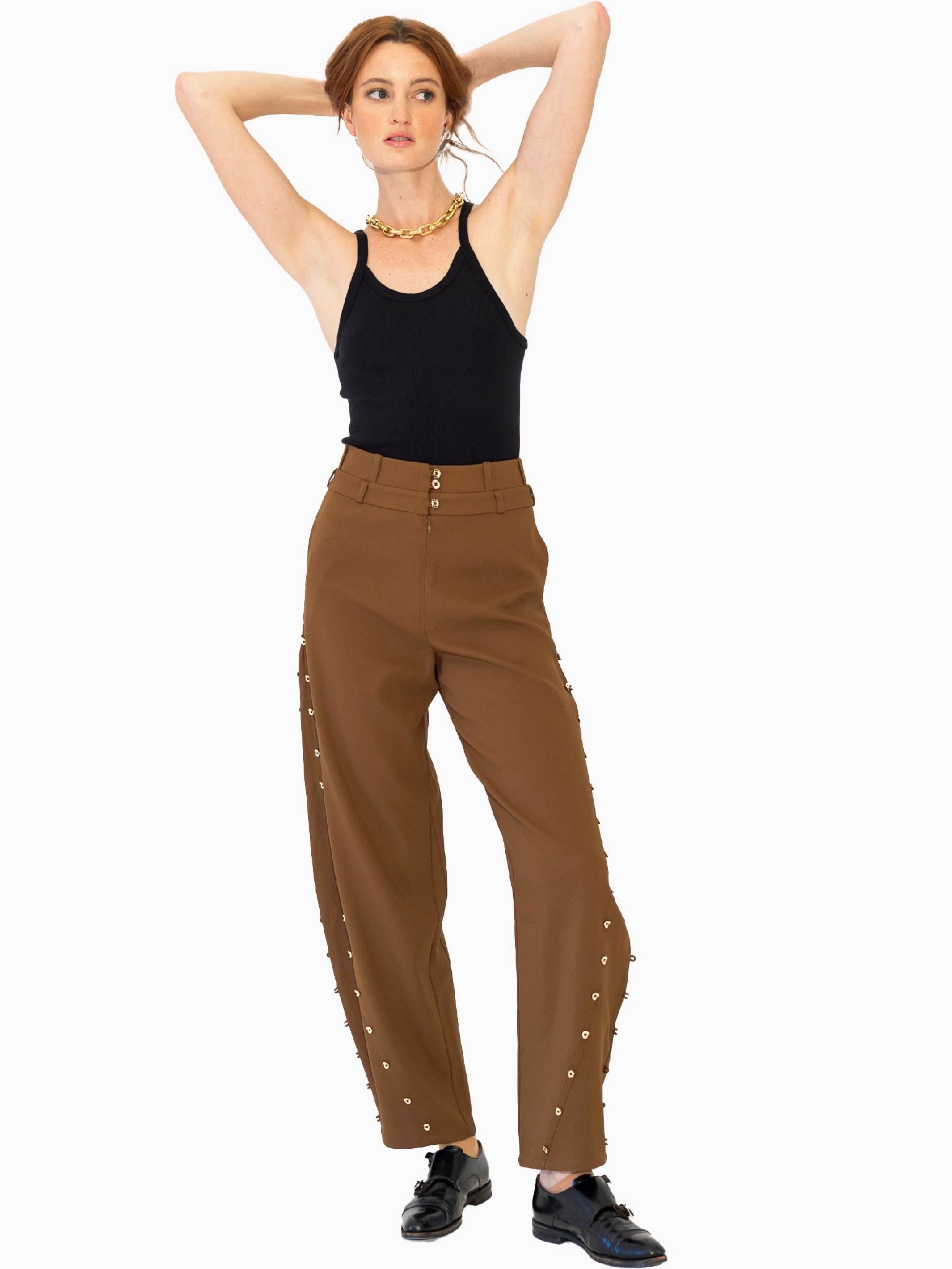 HAN WEN STUDIO Curved Wide-Leg Trouser in Brown