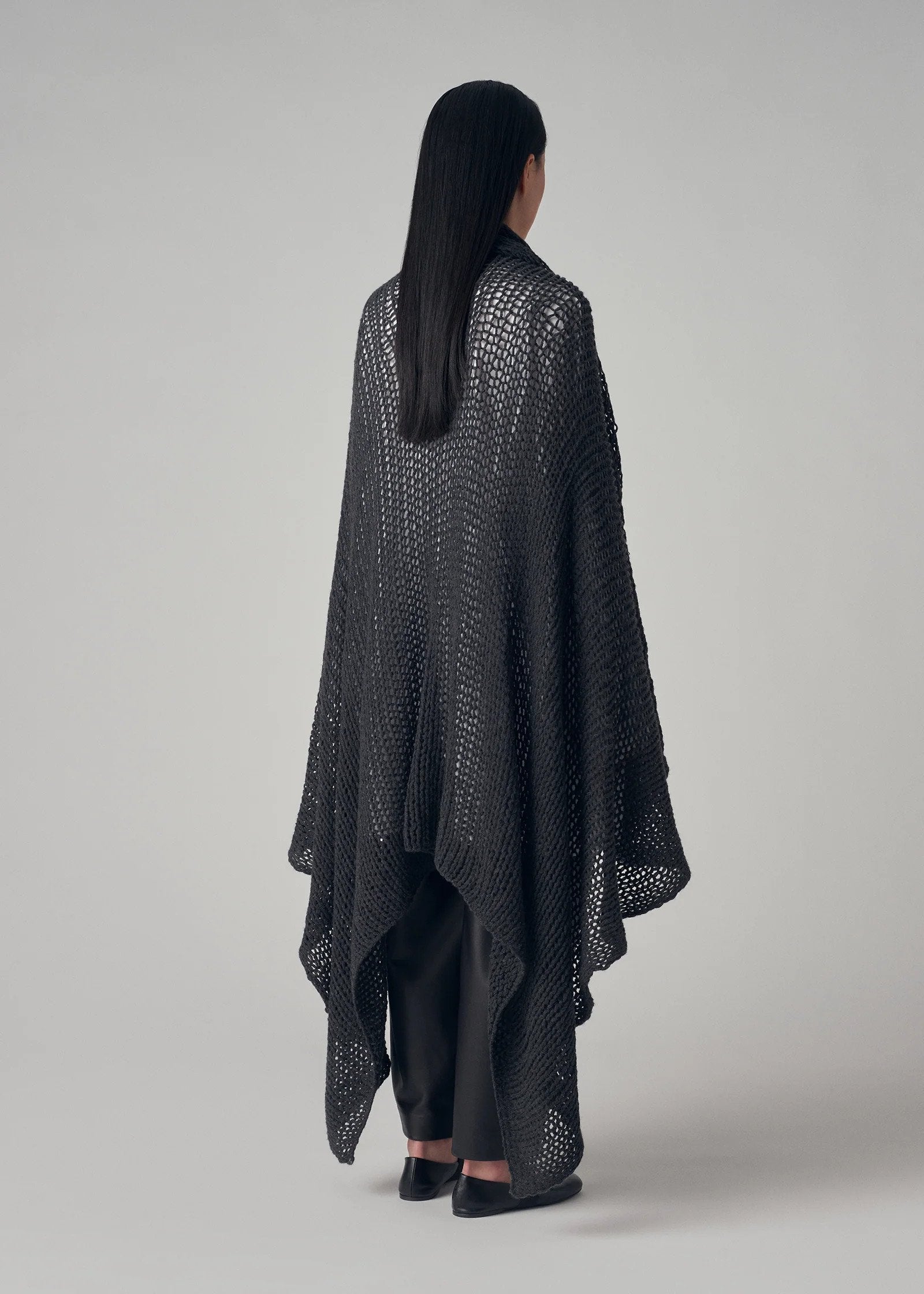 CO Oversized Scarf in Cashmere