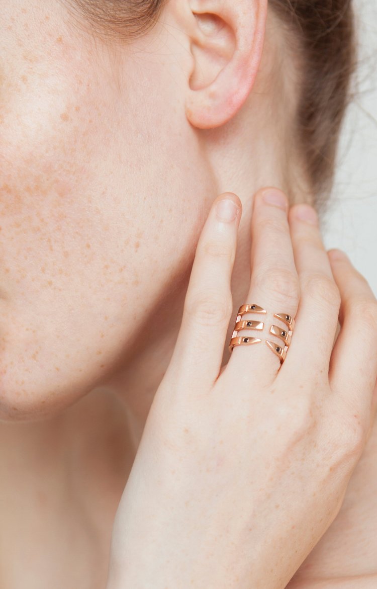 ALTRUIST Primeval III Ring