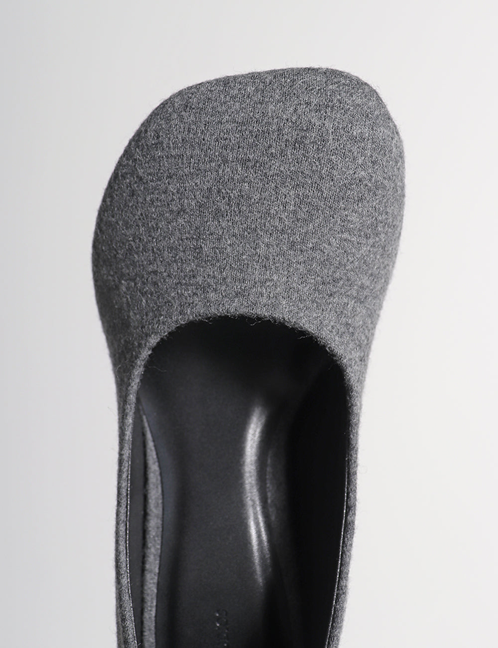 GIA STUDIOS Grey Round Toe Pumps in Wool