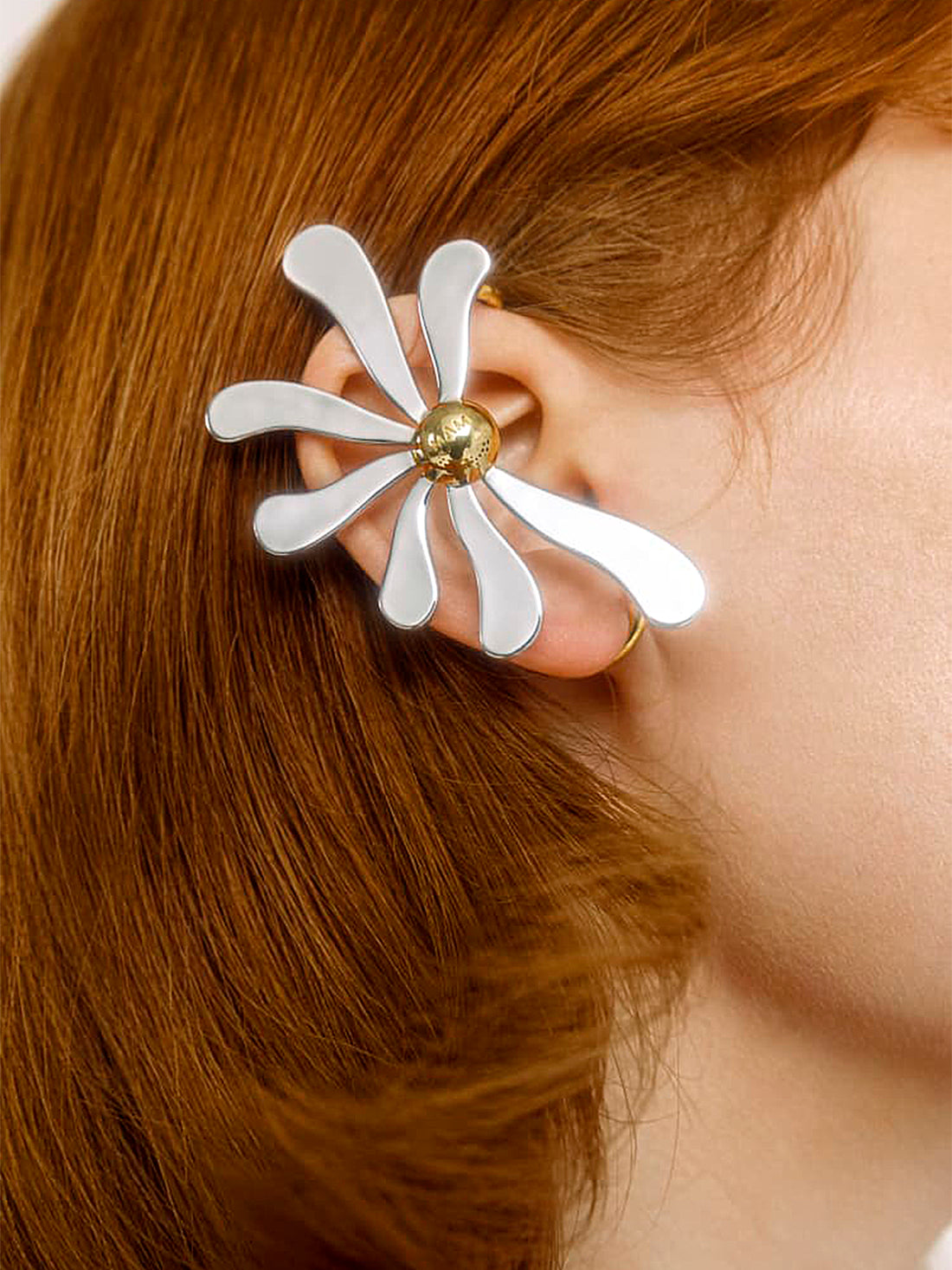 MAM Daisy Flower Ear Cuff