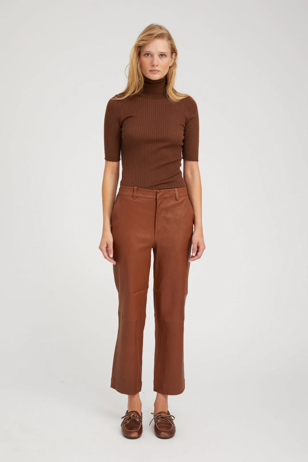 SPRWMN Short Sleeve Turtleneck in Chocolate