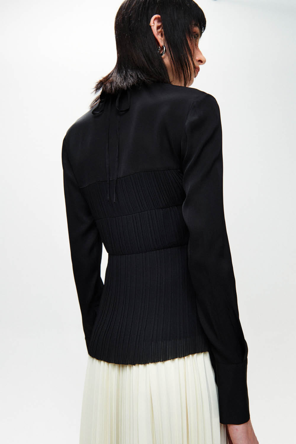 HAN WEN STUDIO Silk Mixed Pleated Shirt in Black